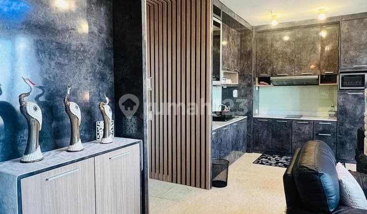 For Sale or Rent Voila Luxury Apartment 26th Floor with Private Elevator and Fully Furnished in Ciputra World Surabaya