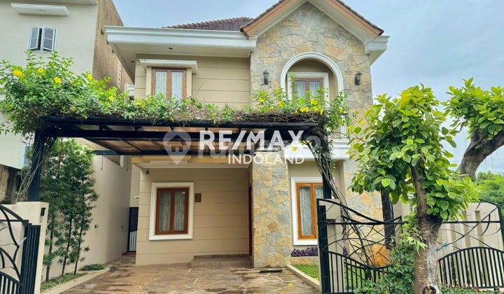 For Sale Tropical Luxury Villa in Cinere Mas Extension, Cinere, South Jakarta