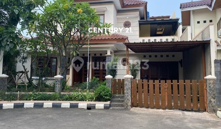 2-Storey House with Swimming Pool in Sector 7 Bintaro Cw 18046