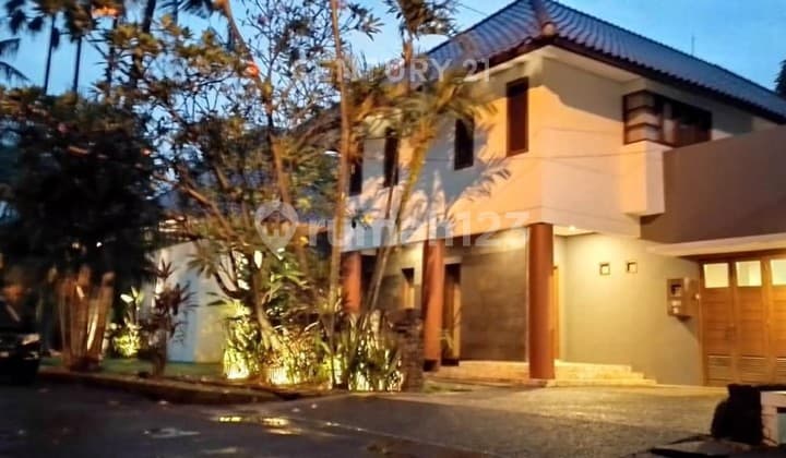 Rumah Mewah Modern Tropical Di Sektor 8 Bintaro NY17082