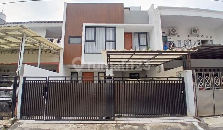 Rumah Mewah Kawasan Premium Jakarta Timur