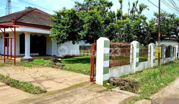 Rumah Pinggir Jalan Raya Cocok Untuk Restoran, Kantor,gudang Lampung