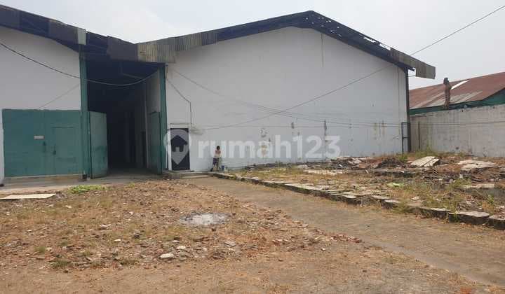 Gudang di Jalan Pembangunan Tangerang