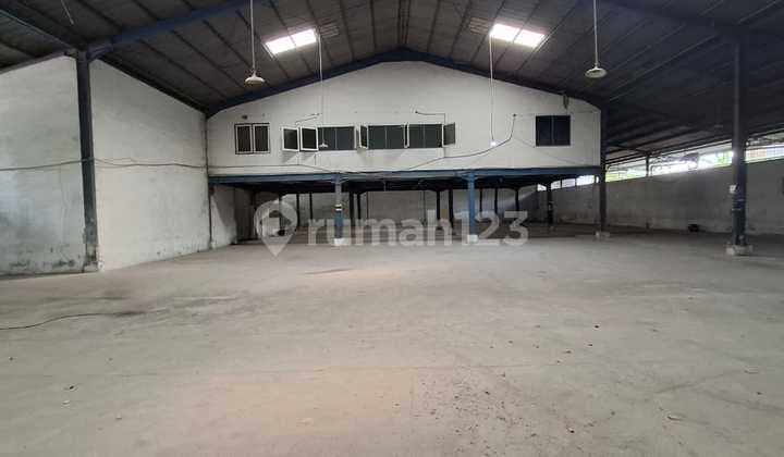 Dijual Gudang Siap Huni di Karang Tengah Jakarta Barat Daerah Strategis