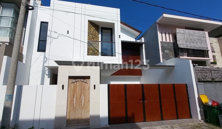 Tukad Badung Renon Rumah Style Villa