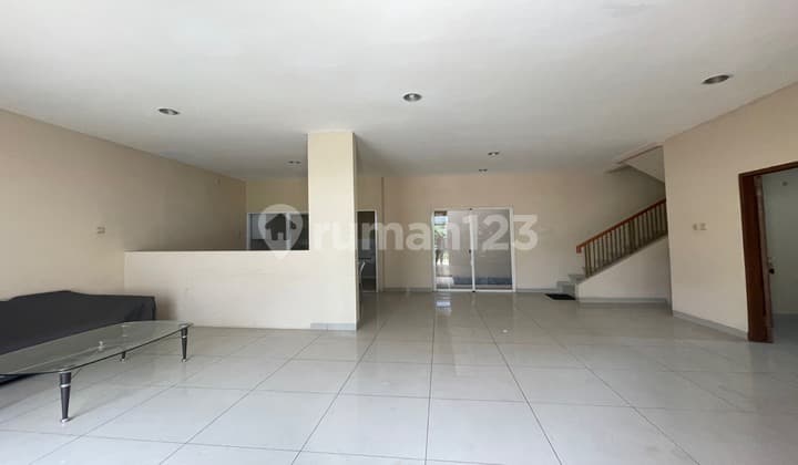 Dijual Murah Rumah Puri Mansion Rapi Sudah Renovasi Shm Rumah Furnished Sudah Renovasi Shm - Sertifikat Hak Milik di Puri Mansion