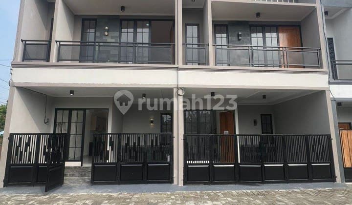 Rumah 2 Lantai Termurah Siap Huni di Tanah Baru Beji Depok Free Biaya