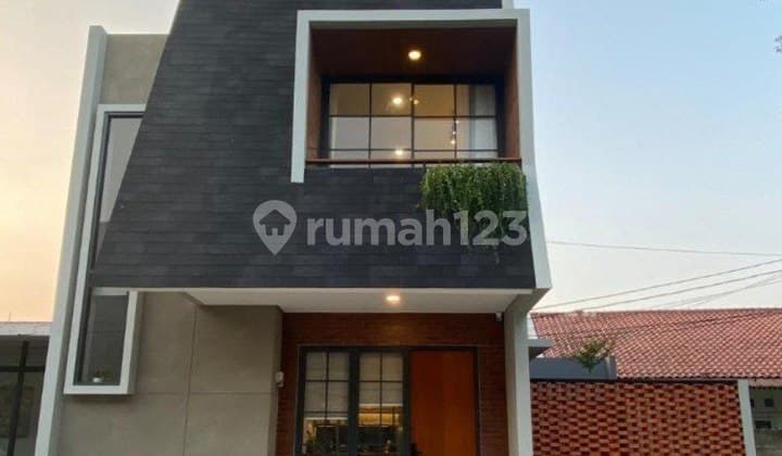 Cluster Besar Premium Full Fasilitas Hanya 3 Menit ke Tol Kukusan Ui Depok