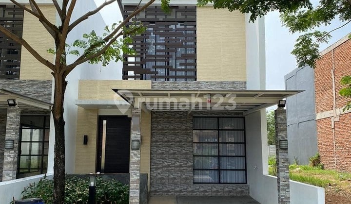 Premium House in a Large Complex with Full Facilities in Ciracas, East Jakarta