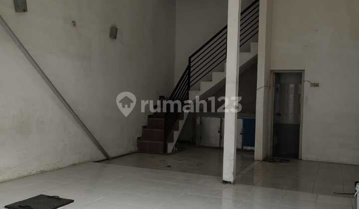 Newly Renovated Shophouse for Rent in Karang 4 Area, Surabaya