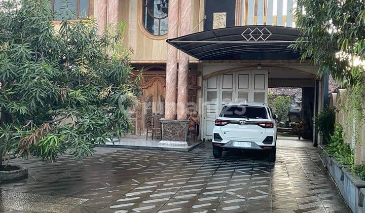 DIJUAL RUMAH MEWAH DEKAT PUSAT KOTA DAN PINTU TOL KARAWANG