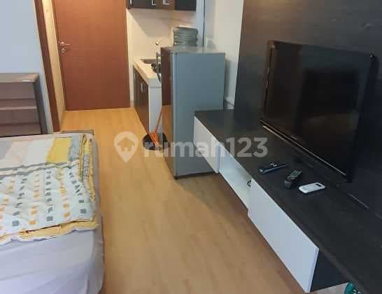 Pinewood Apartment Unit Near Unpad ITB Campus
