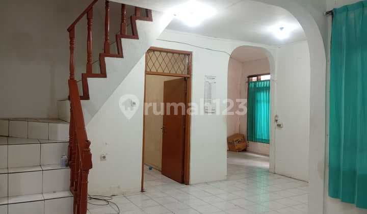 Rumah 2 Lantai Jalur Ramai di Margahayu Raya Bandung