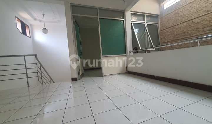 Rumah Siap Huni 2 Lantai di Batununggal Bandung