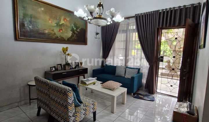 Dijual Rumah 2 Lantai Siap Pakai di Jl Kembar Bandung