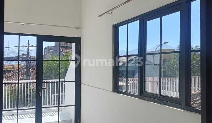 Disewakan Paviliun 2 Lantai Strategis di Margahayu Raya