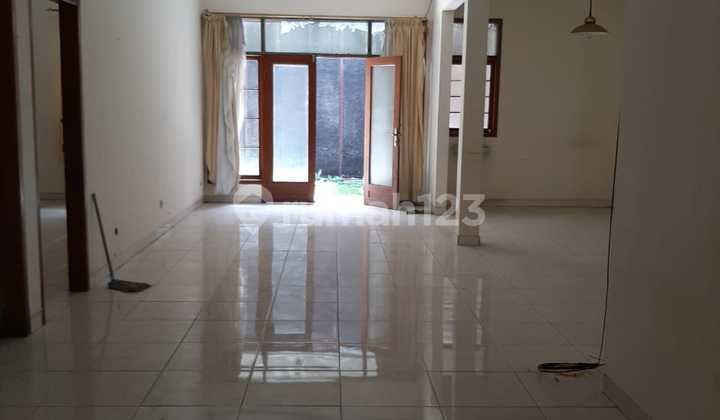 Dijual Rumah Selantai Dalam Komplek Dekat Srimahi Baru - Bkr