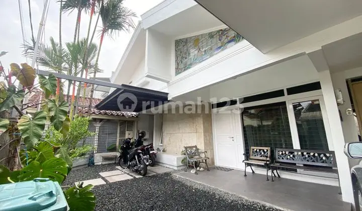 Dijual Rumah Nyaman Kokoh di Turangga Bandung