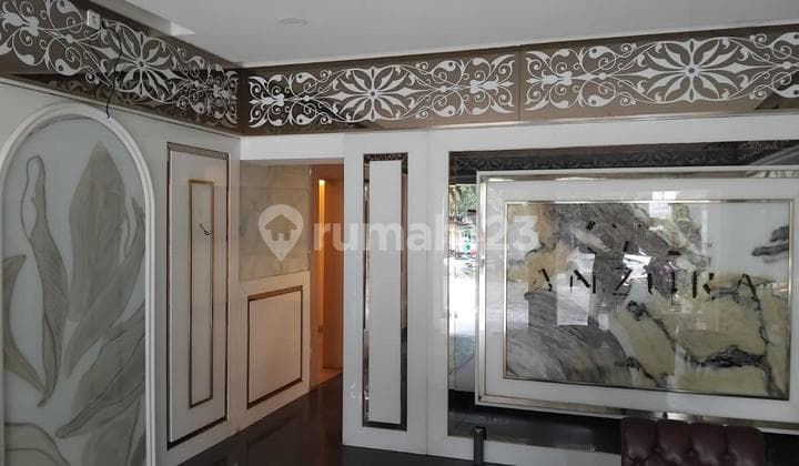 For Rent 2-Story House Strategic Location in Sayap Riau