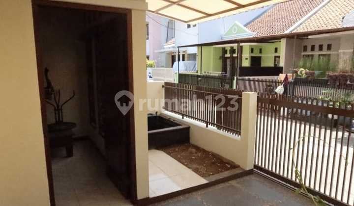 Dijual Rumah Mungil Siap Pakai Area Jalan Logam Buah Batu Bandung