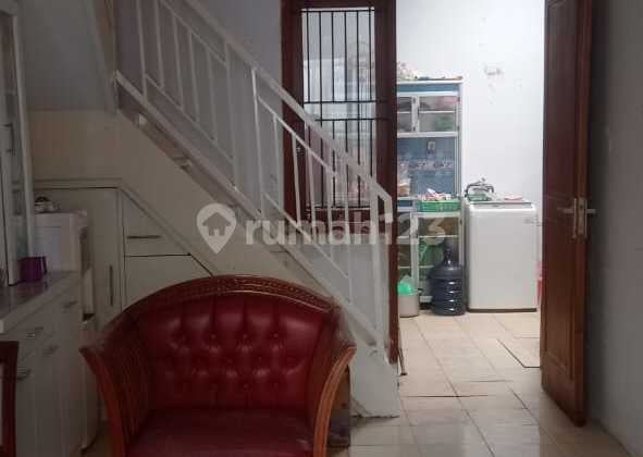 Dijual Rumah Asri 1,5 Lantai Dekat ke Summarecon Bandung