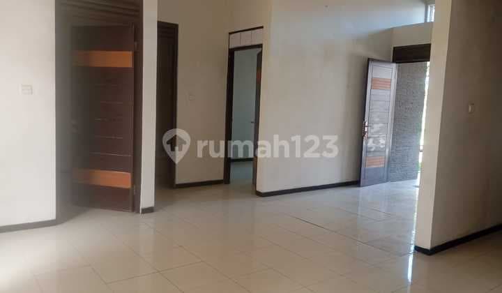 Disewakan Rumah Standard 1 Lantai Di Grand Sharon