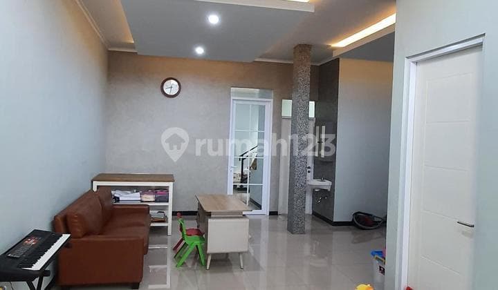 Rumah Minimalis di Taman Kopo Indah Tki 5