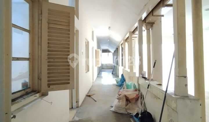 Disewakan Ruang Usaha dengan Model Perumahan Jaman Belanda di Pajajaran