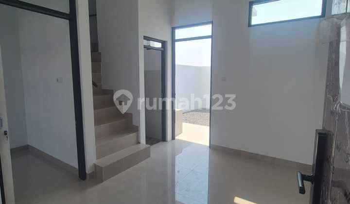 DP 10Jt, Cicilan 2Jtan, Rumah Baru Mezanine di Soreang
