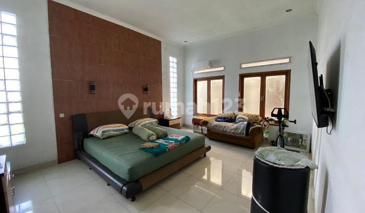 Rumah Hook Megah di Daerah Kiaracondong Bandung