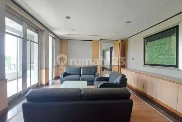 Gedung untuk Komersil Siap Digunakan di Batununggal Bandung