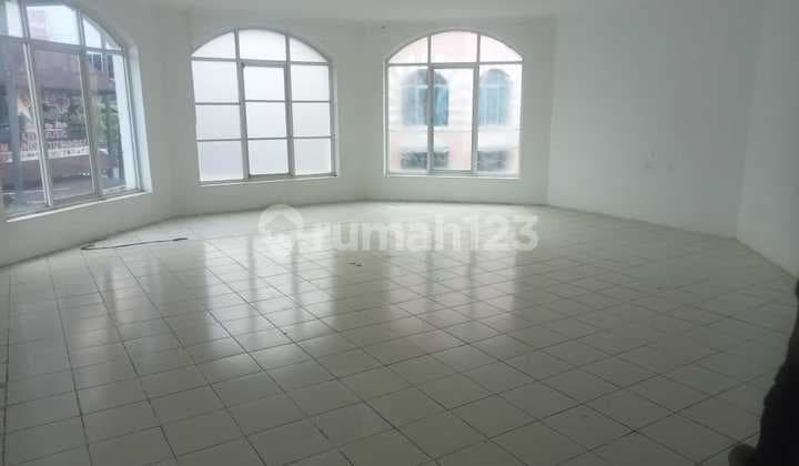 Disewakan Ruko 2 Lantai Hoek di Metro Indah Mall Soekarno Hatta