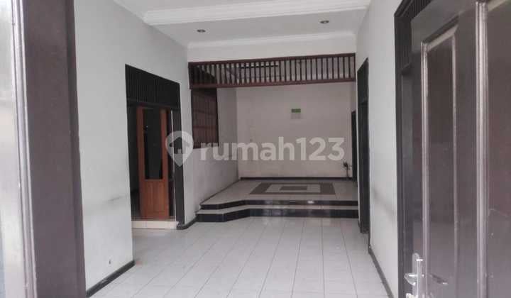 Disewakan Rumah 2 Lantai di Taman Kopo Indah Tki 1