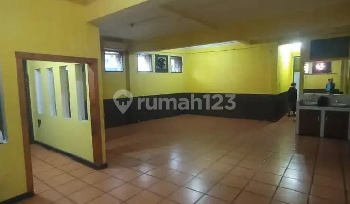 Disewakan Ruko Pusat Kota di Hook Lengkong Bandung