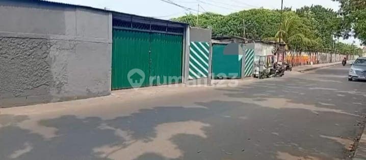 Gudang di Kapuk Lt 1.260M Posisi Hoek Kontainer 40Ft Bebas Banjir