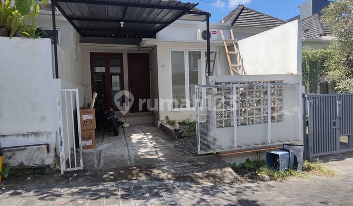 Rumah Minimalis Dalam Komplek One Gate Systen di Munggu ke Canggu 15 Menit