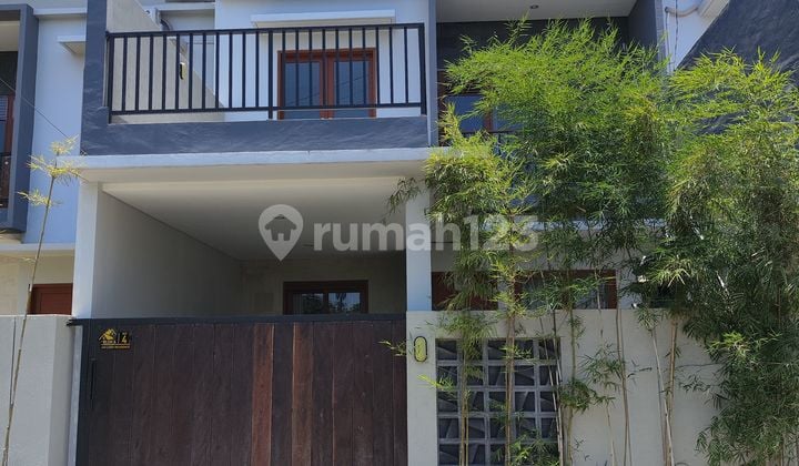 Rumah Semi Villa With Ricefield View Dekat Sekali Padonan Canggu Akses Mobil Papasan Dengan One Gate System Eksklusif