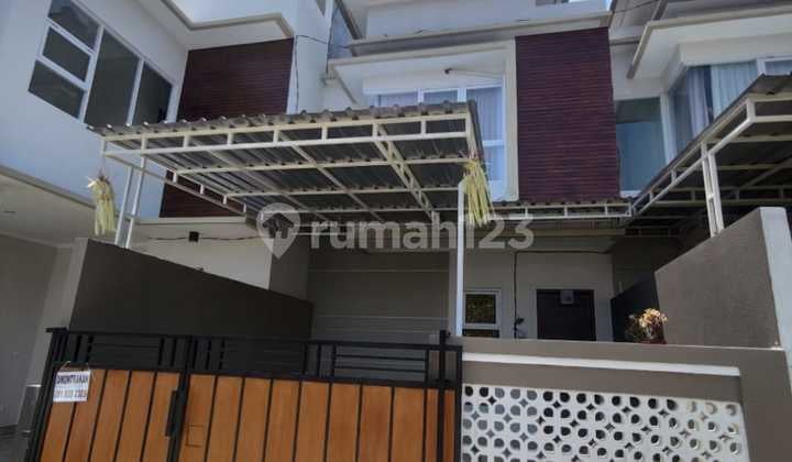 Rumah Minimalis Cocok Untuk Keluarga Kecil Di Ceningan Sari Sesetan Dekat Ke Rs Sanglah Kuta Dan Pintu Masuk Tol Serta Dekat Ke Bandara Hanya 20 Menit