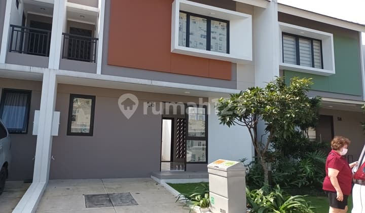 Beautiful House Summarecon Cluster Dayana Block DD/56 BANDUNG