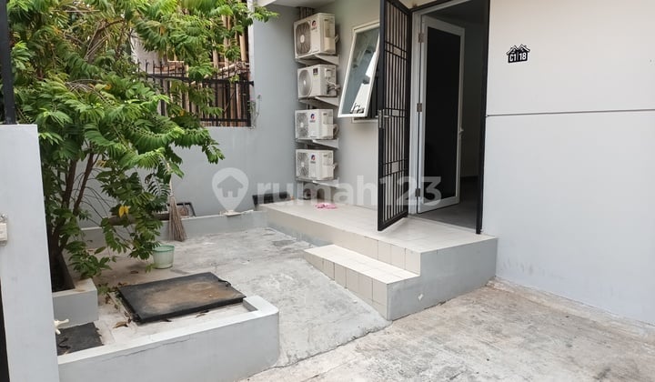 SMALL HOUSE IN TAMAN RATU INDAH