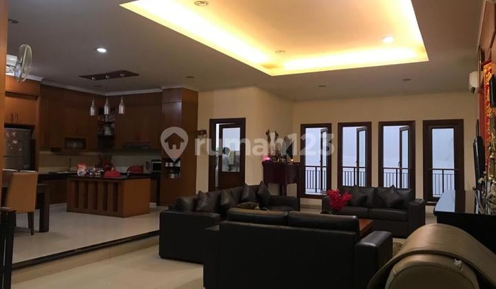 MINIMALIS PIK ELANG SIAP HUNI