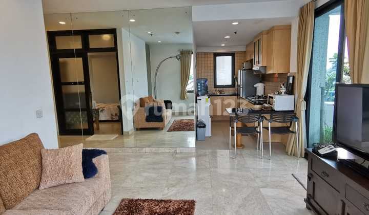 APARTEMENT CANTIK PARK ROYALE GATOT SUBROTO 2 BR LANTAI RENDAH FF