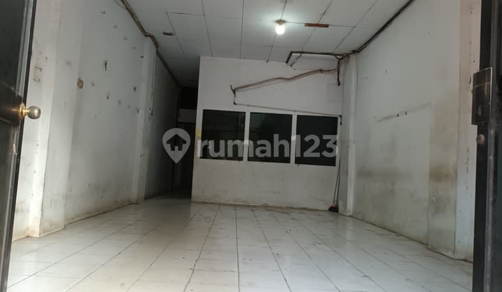 HOKIE SHOPHOUSE ONA LATUMENTEN COMPLEX