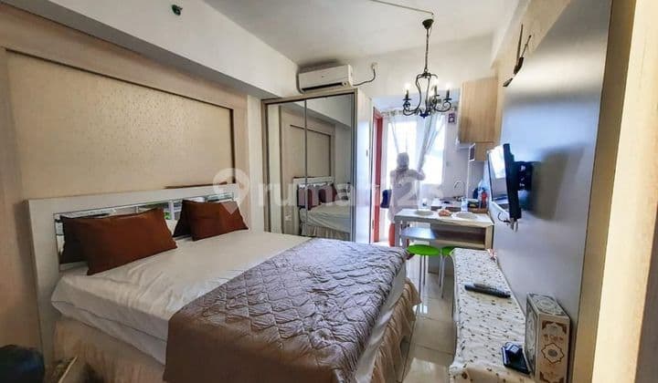 APARTMENT STUDIO CANTIK GREEN LAKE VIEW LT 3 FF RMLZKG