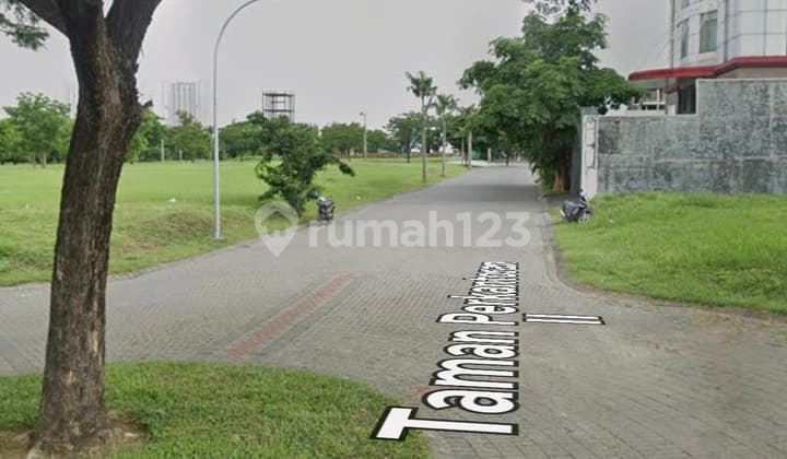 Taman Perkantoran Tanah Kavling Komersial Graha Famili Surabaya Barat