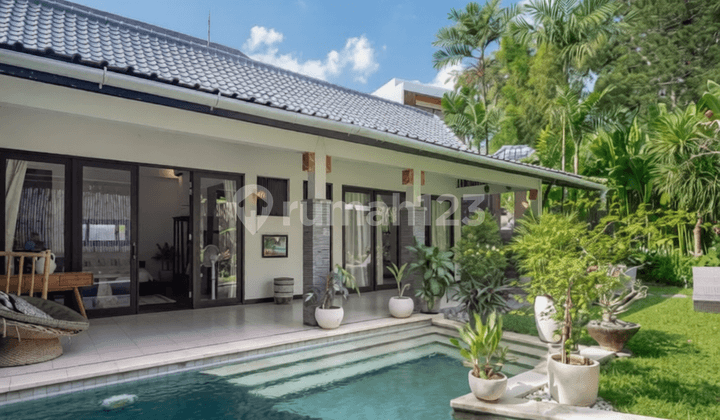 Disewakan Fully Furnished Private Villa 2 Bedroom In Canggu's Bali Most Popular Area