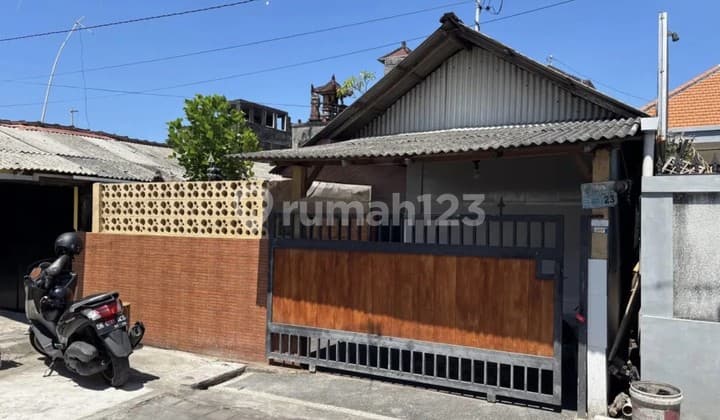 For Rent: Simple 1-Story House in Central Gatsu Area, Denpasar