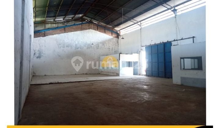Gudang Pinggir Jalan Raya Pedurungan Siap Pakai