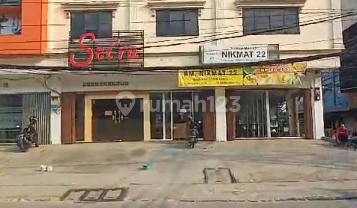 Ruko Gandeng 4 Dekat Kuliner, Perkantoran, Perumahan Warga