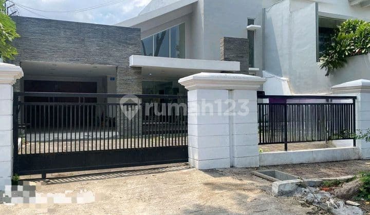 Rumah Pusat Kota Surabaya Wr Supratman.strategis